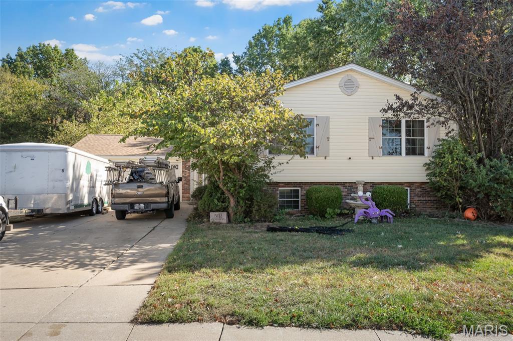 502 Hunter Chaise Drive — photo 1