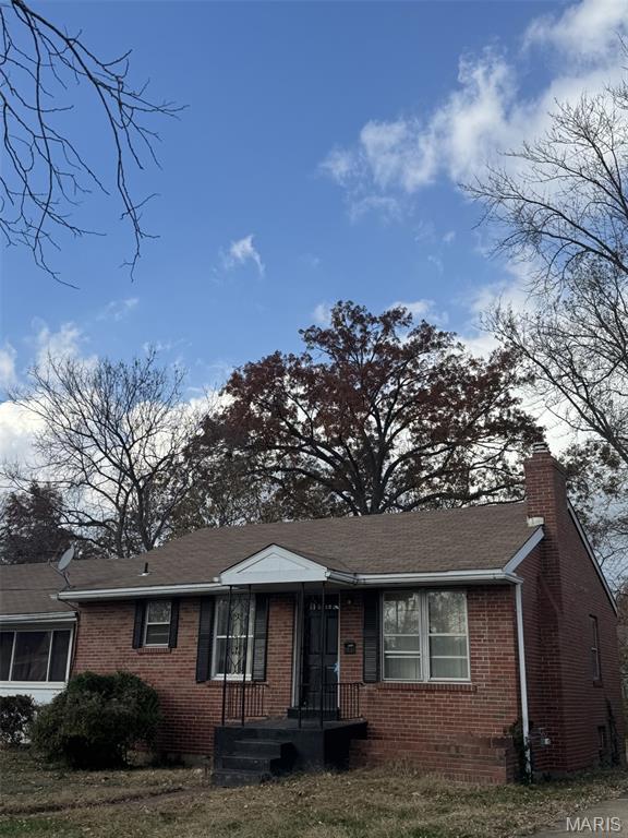 233 Midway Avenue — photo 1