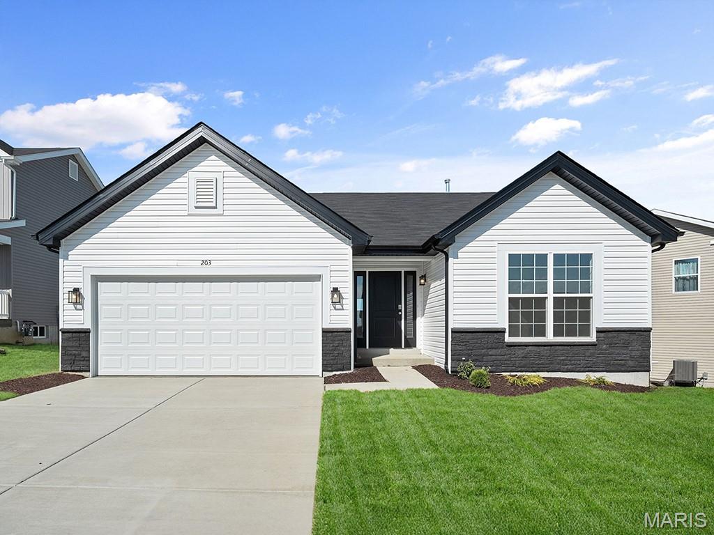 604 Fence Row Drive — photo 1