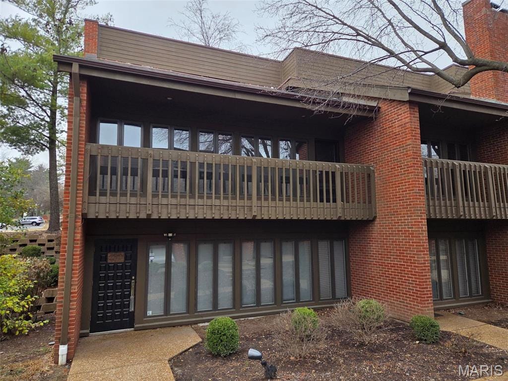 4 The Pines Court Unit D