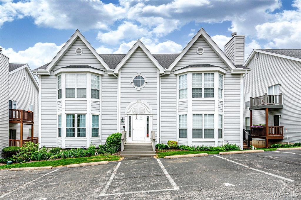 1708 Whispering Creek Drive Unit A — photo 1
