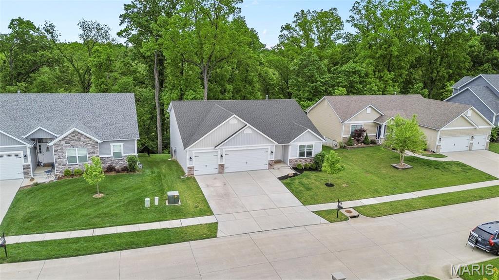 1010 Timber Bluff Drive — photo 1