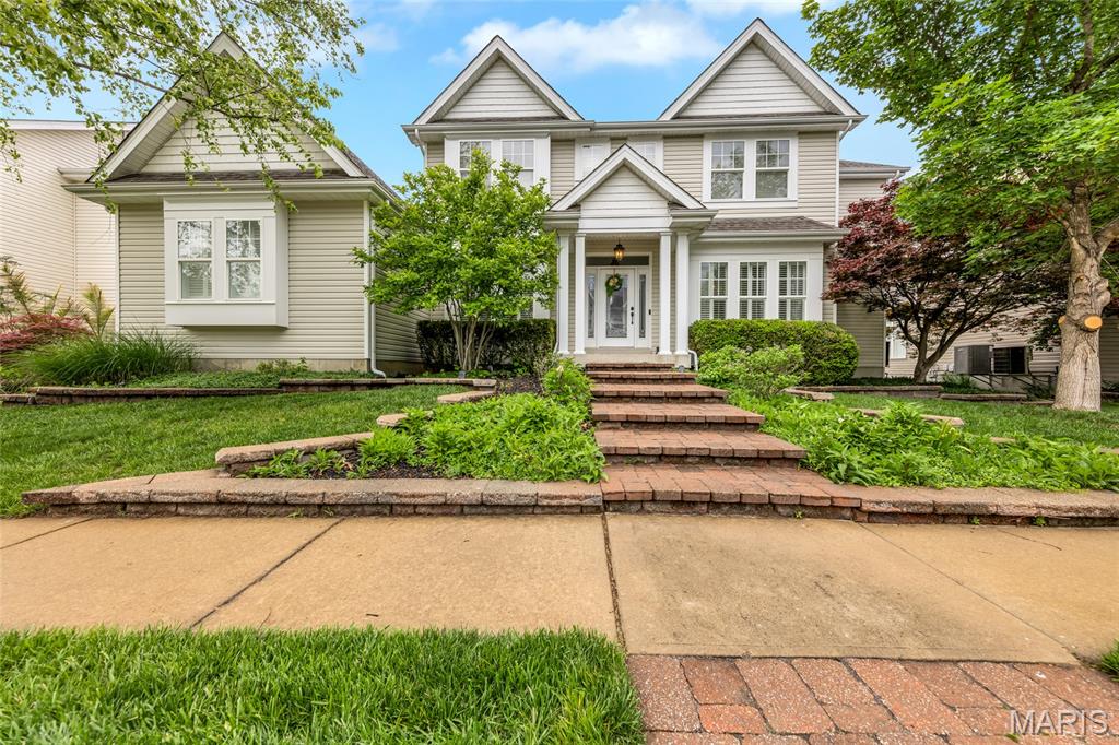 203 Madison Park Drive — photo 1