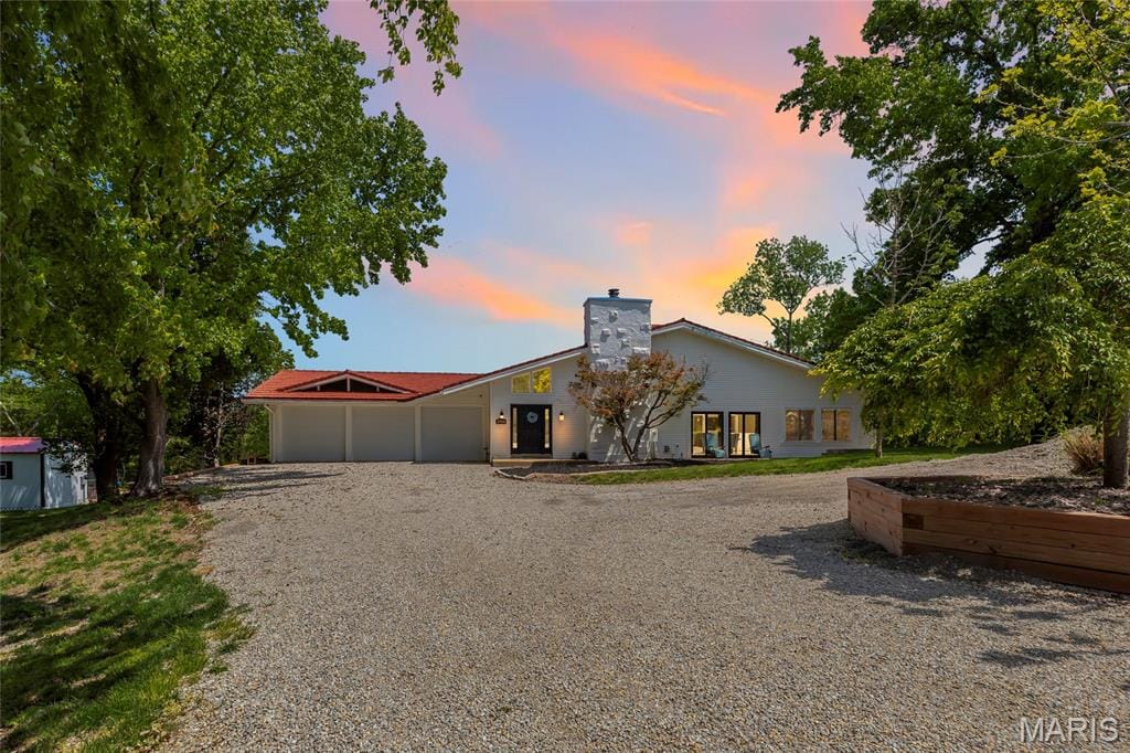 2900 Ossenfort Road