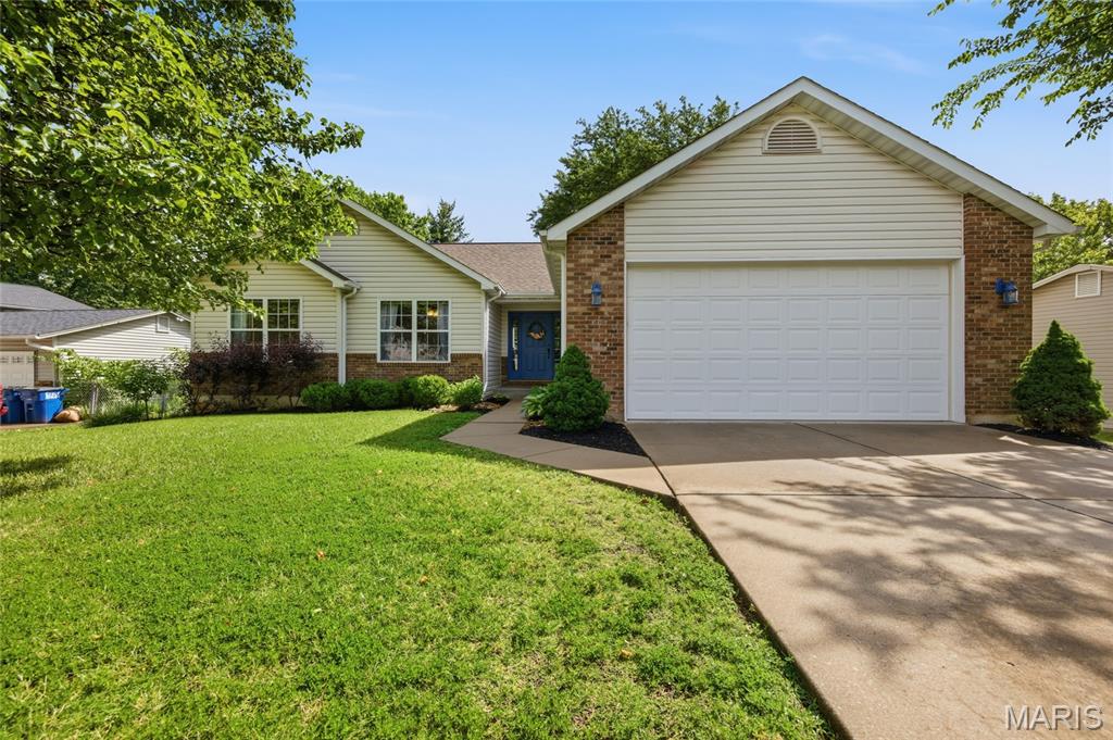 20 W Ofallon Drive — photo 1