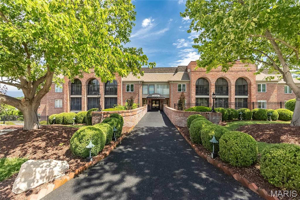 14308 Conway Meadows Court Unit 201 — photo 1