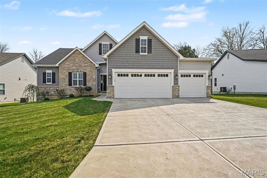 1074 Bloomfield Drive