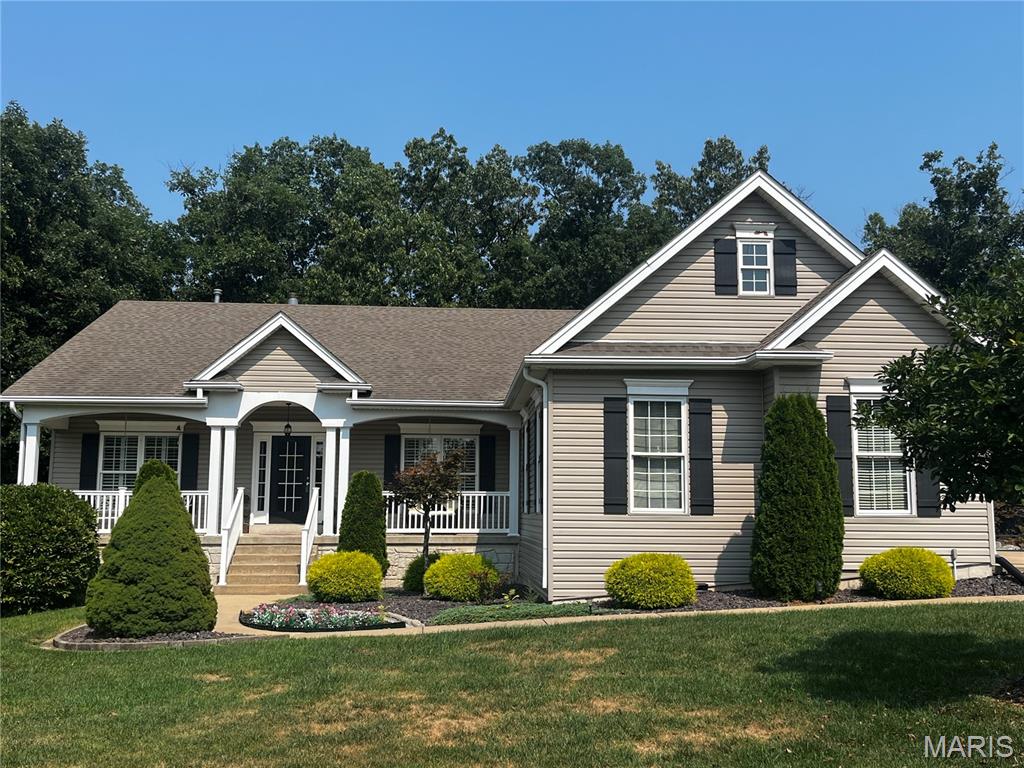 304 Crescent Oak Court — photo 1