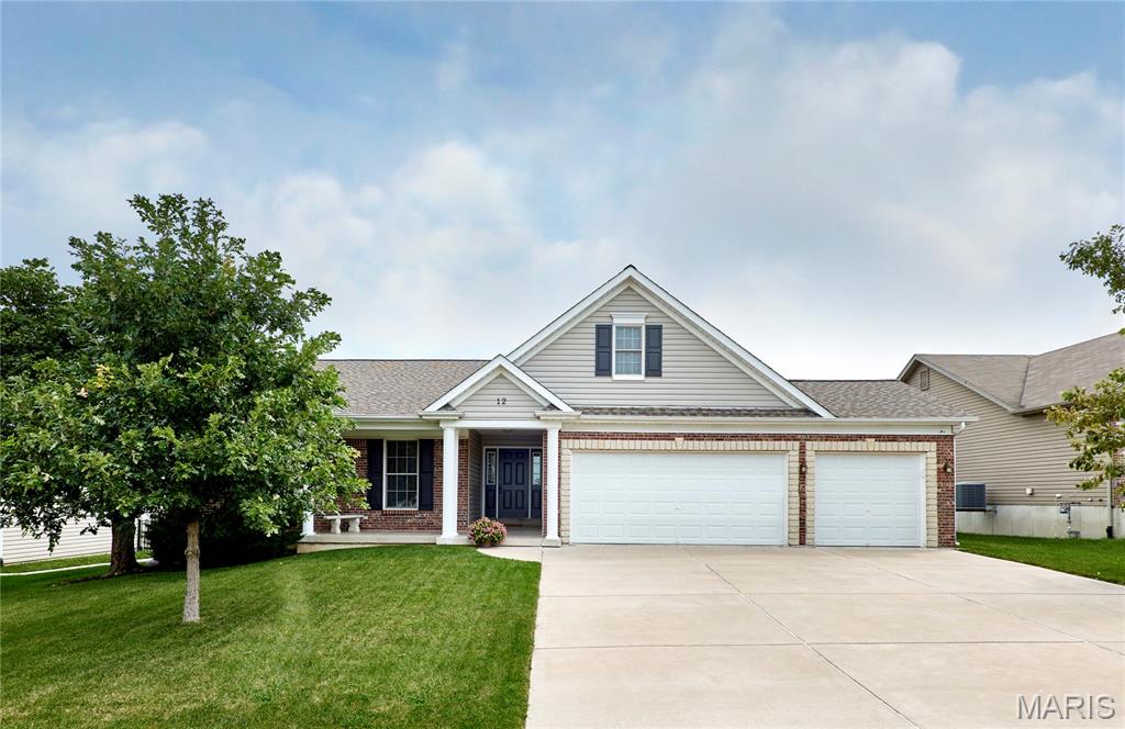 12 Shady River Court — photo 1