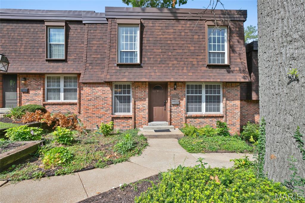 13511 Coliseum Drive — photo 1