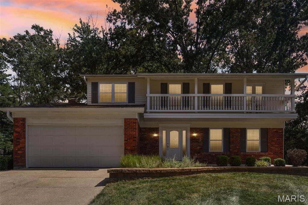 70 Breezeview Drive