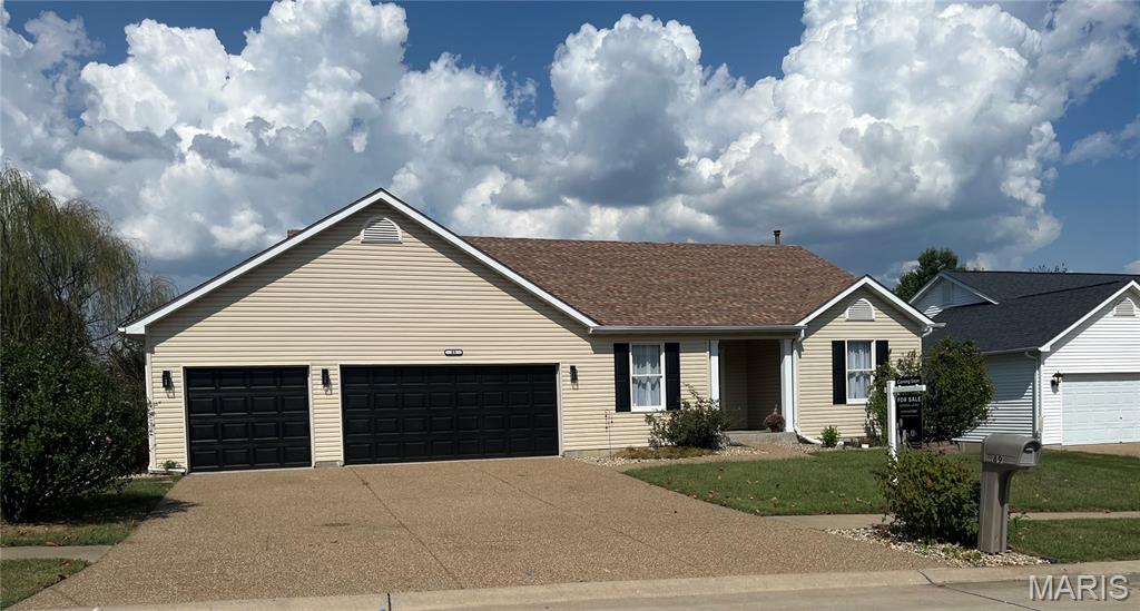 89 Gregory Court — photo 1