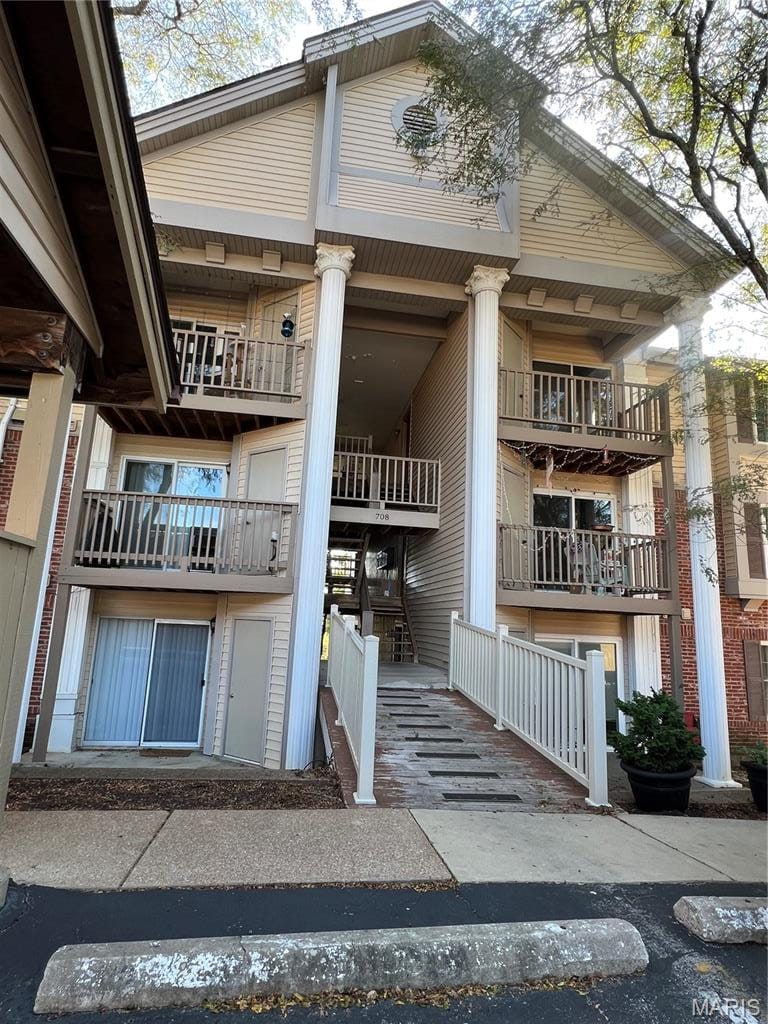 708 L Ridgeside Drive Unit L