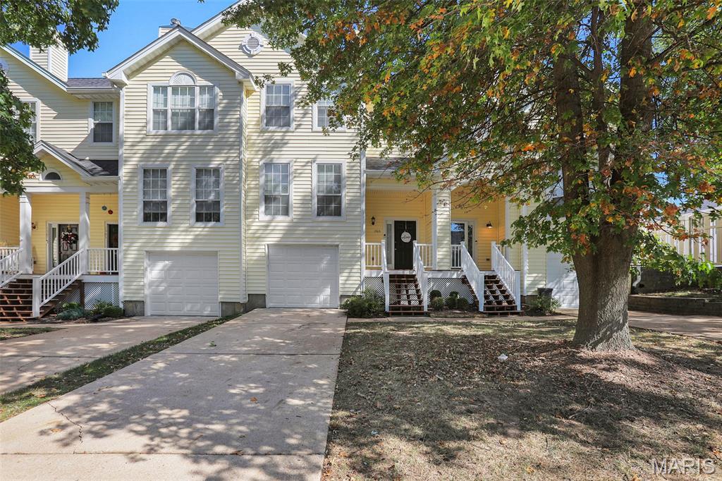 1503 Whispering Creek Drive — photo 1