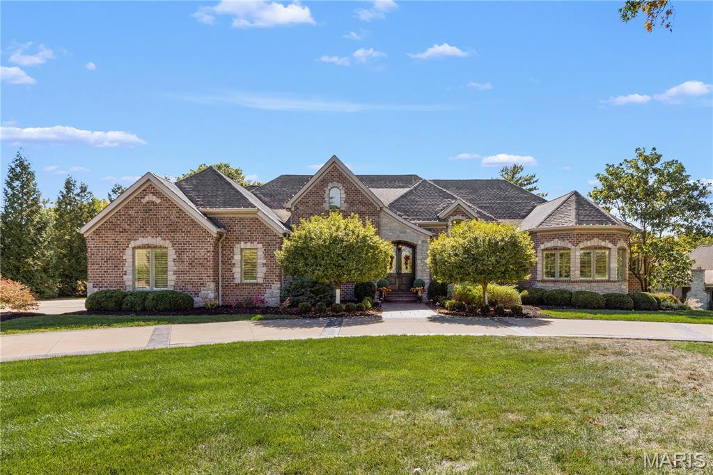 2 Fairlake Drive — photo 1