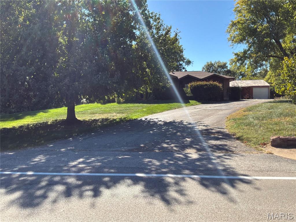 1435 & 1421 Schoettler Road — photo 1