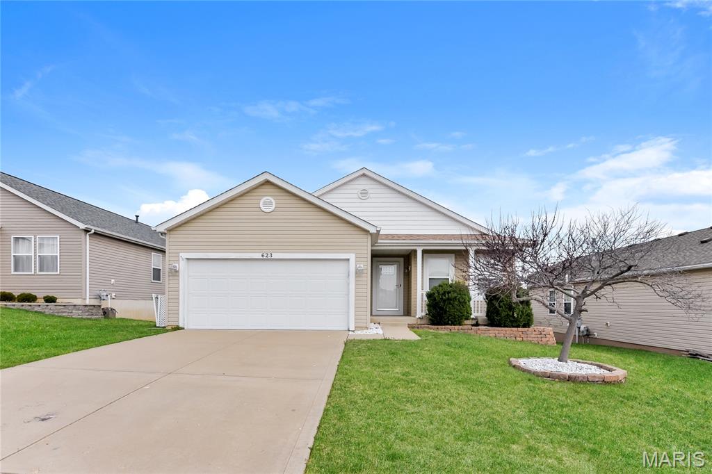 623 Hunt Run Drive — photo 1