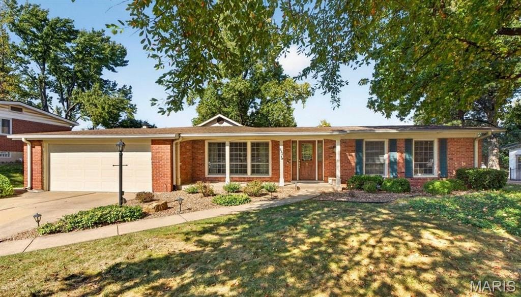 832 Westwood Drive