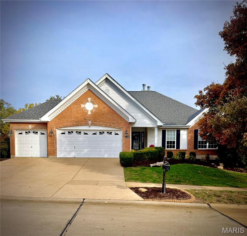 2315 Dartmouth Bend Drive — photo 1