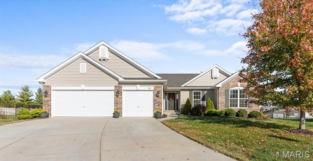 1316 Whispering River Court — photo 1
